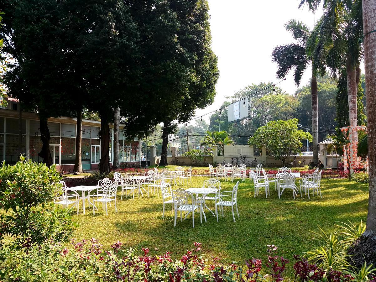 Ruby Garden Hotel Yangón Exterior foto